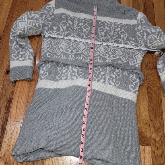 🎉Sale🎉 Lemon Brand Robe - Picture 11 of 12